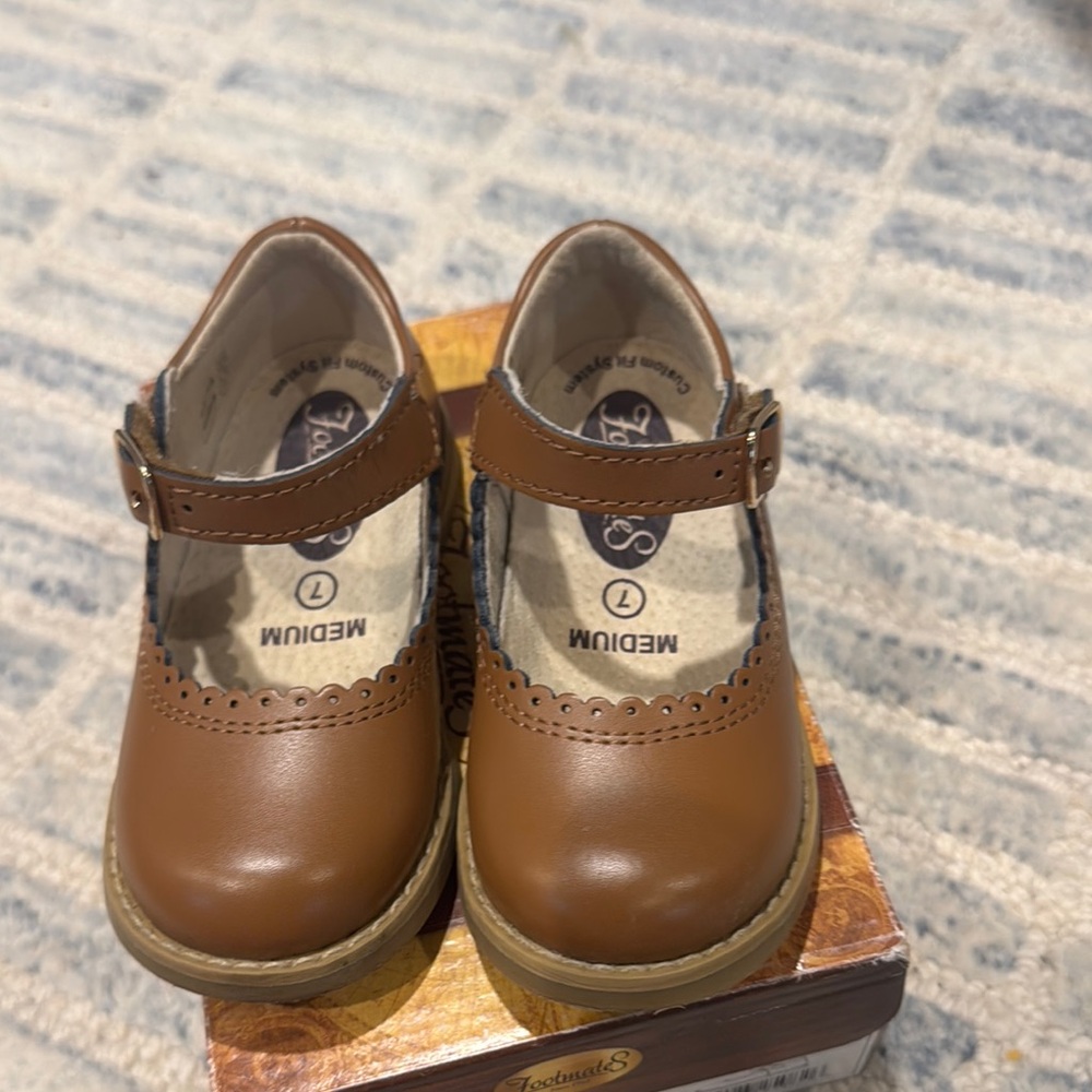 FootMates Brown Dress Shoes Classic Mary Jane